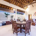 Putri Bali Seminyak Villa