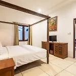 Putri Bali Seminyak Villa